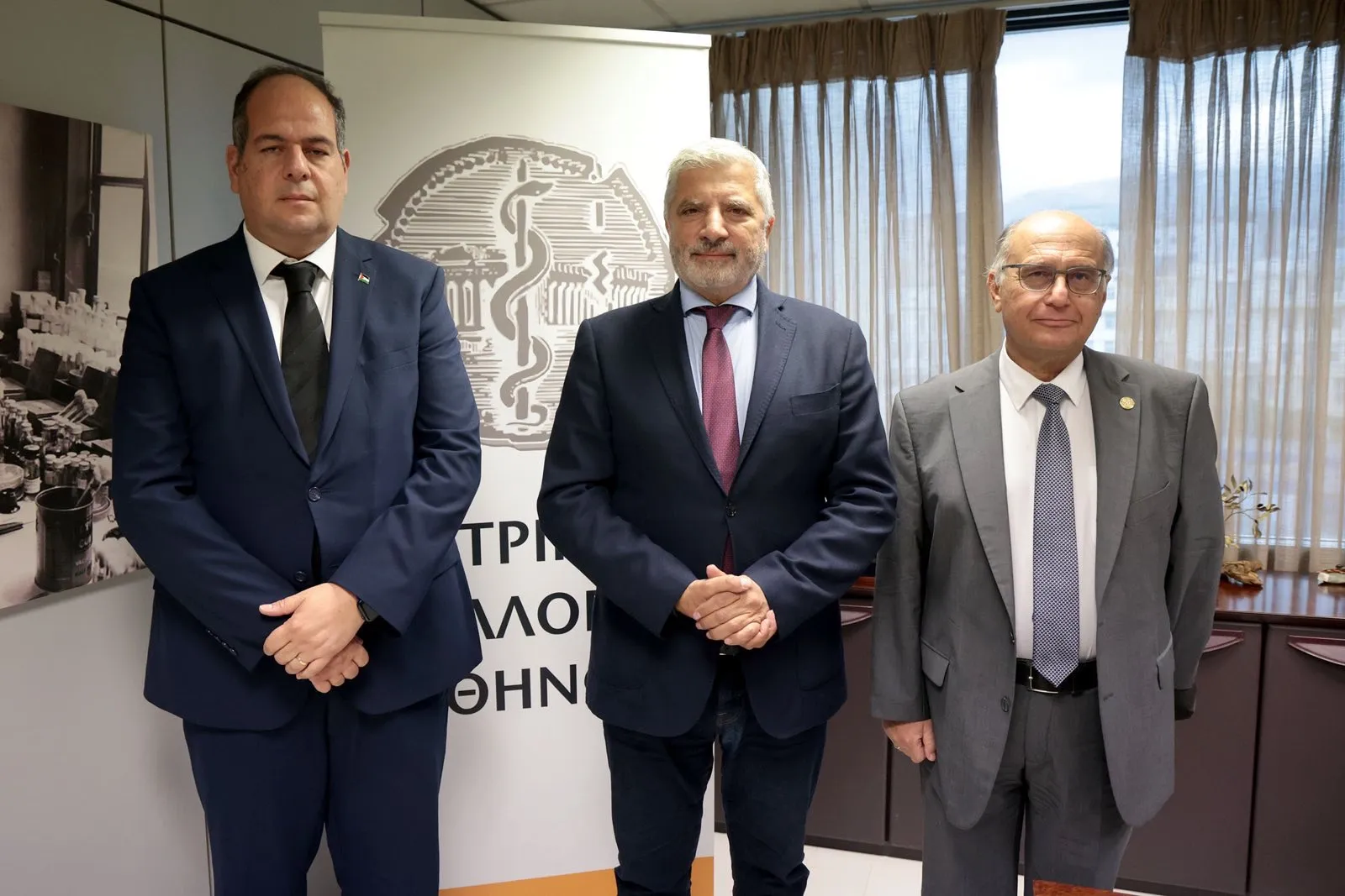 Συνάντηση του Προέδρου του ΙΣΑ Γ. Πατούλη με τον Πρέσβη της Παλαιστίνης