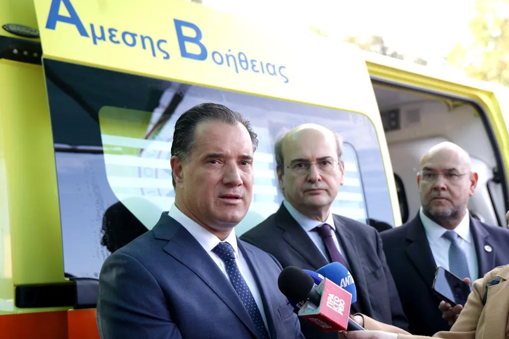 10 νέα ασθενοφόρα στο ΕΚΑΒ