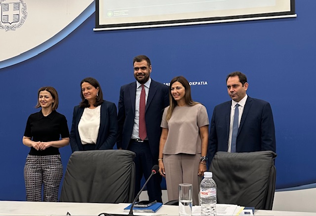 Πλέγμα μέτρων ύψους 1 δισεκατομμυρίου € ετησίως «φρενάρει» την εξέλιξη του δημογραφικού