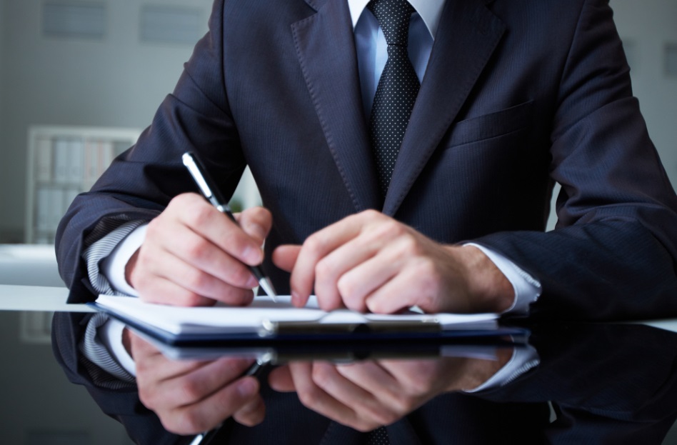 Πέθανε ο Βαρδής Βαρδινογιάννης